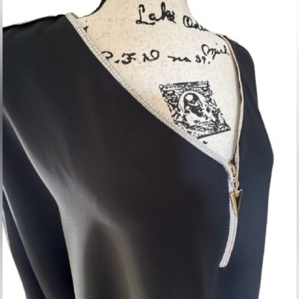 E & F. Women top with front zipper. Size EUR 48, UK 20, US 14-16